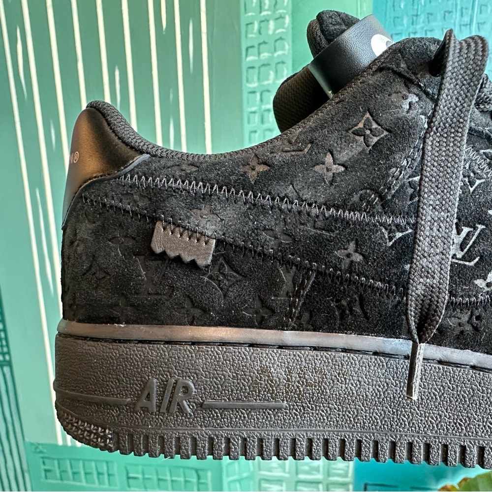 Louis Vuitton x Nike Air Force 1 Black 8.5 - Picture 14 of 16